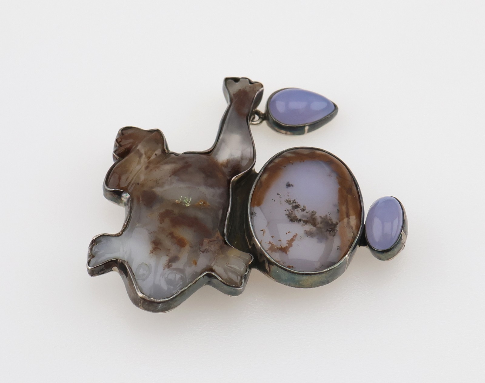 Amy Kahn Russell Sterling Silver Carved Hardstone Pendant/Brooch