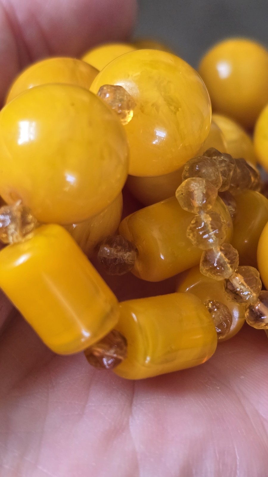 Vintage Baltic Butterscotch Amber Egg Yolk Bakelite Necklace 64 Grams
