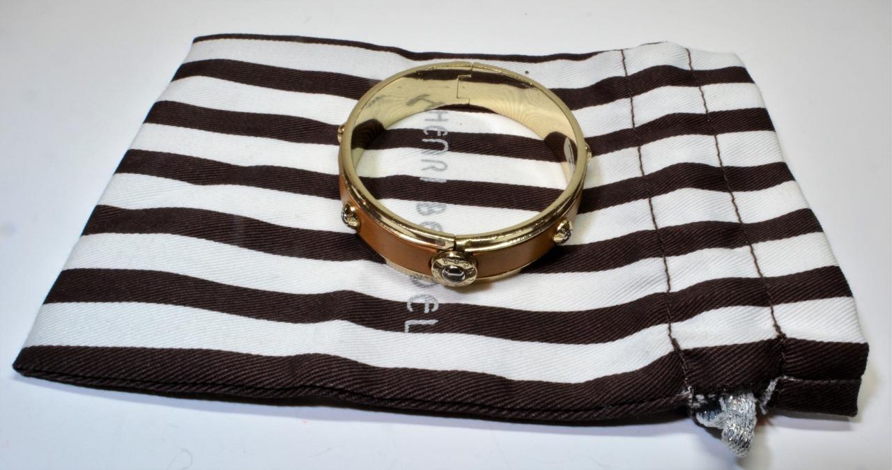 New HENRI BENDEL Goldtone Rivet w Logo Brown Leather Bangle Bracelet w Pouch