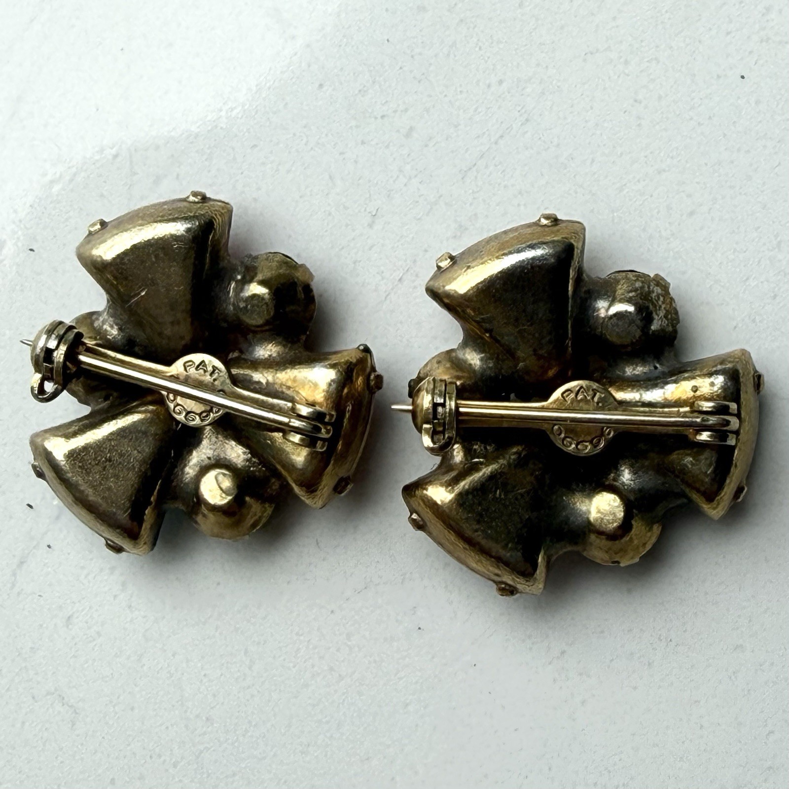 Vintage Rhinestone Scatter Collar Brooch / Pin Pair Multicolor Stones Gold Tone