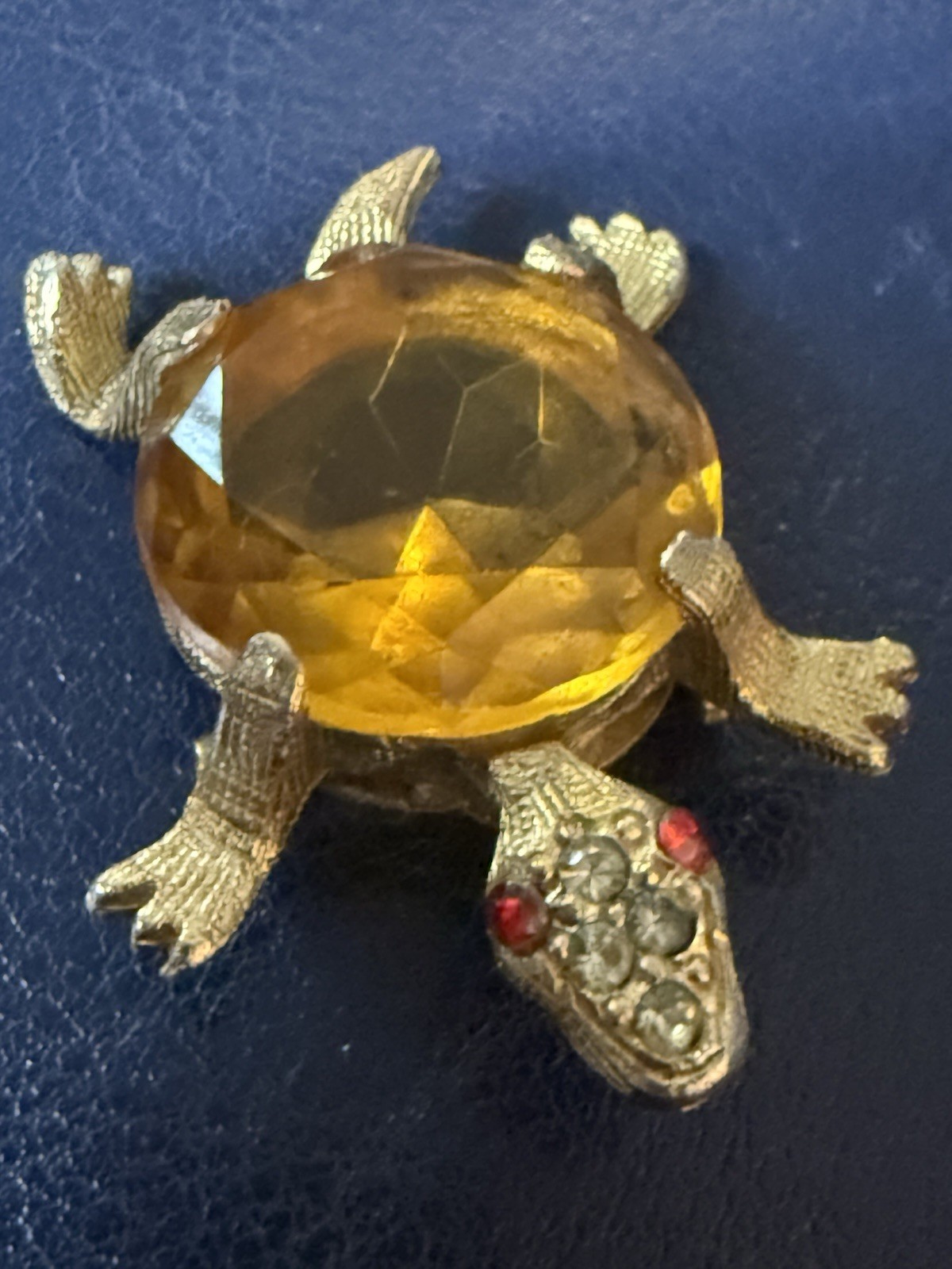 Gold Tone Yellow Faceted Clear Red Rhinestone Turtle Brooch Pin, M564