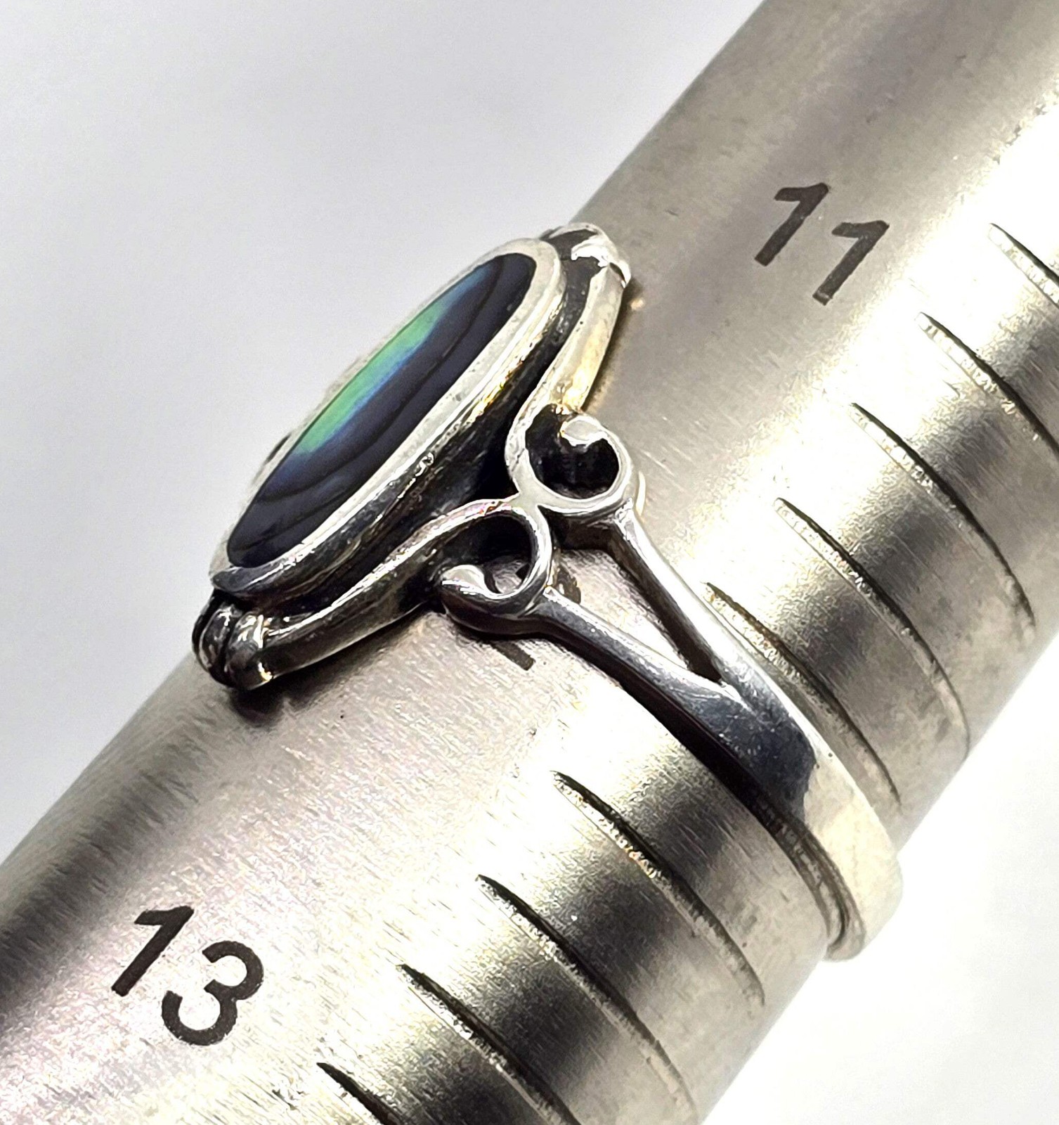 Abalone Paua shell Southwestern signed sterling silver ring size 12