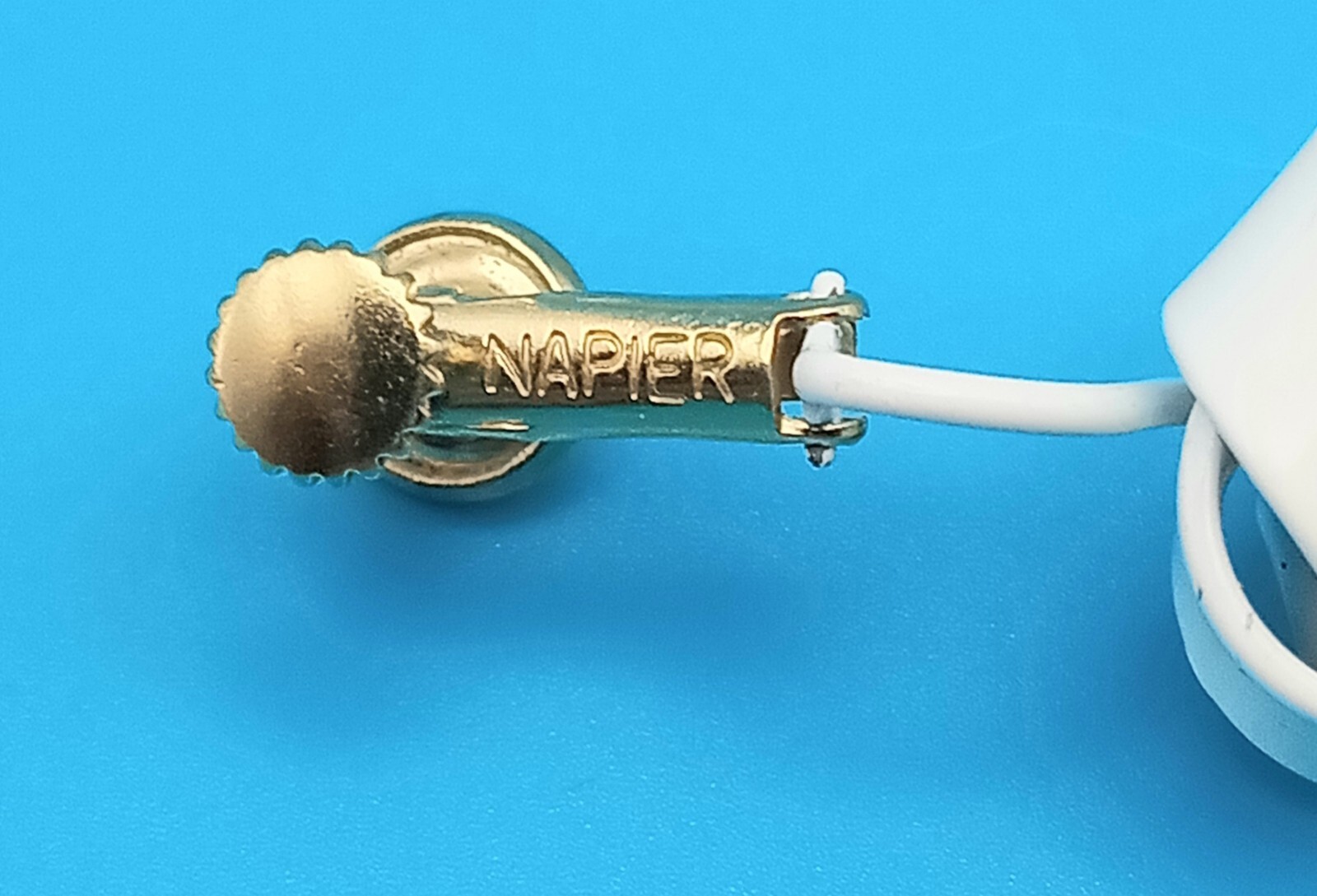 Napier White Enamel “Knot” Earrings With Screw Backs VTG Signed