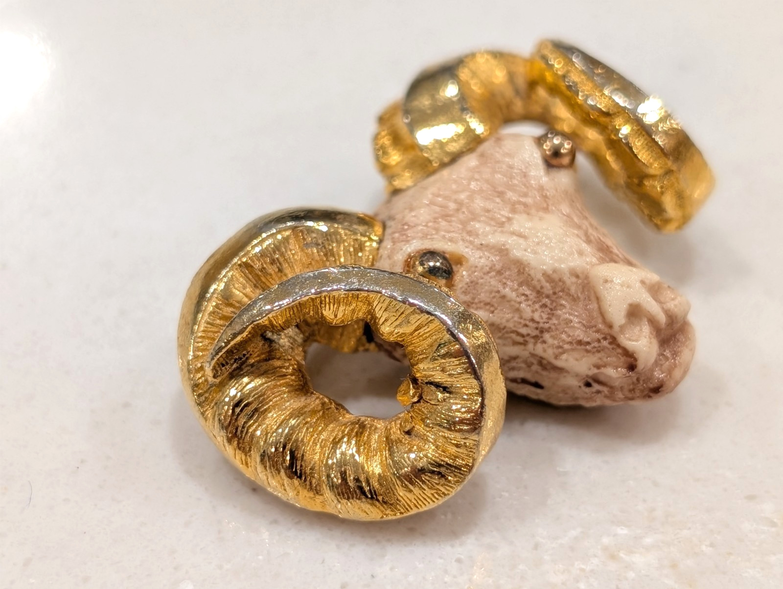 Vintage Signed Razza Zodiac Series Gold Tone Ram Head Aries Brooch Pin 2″