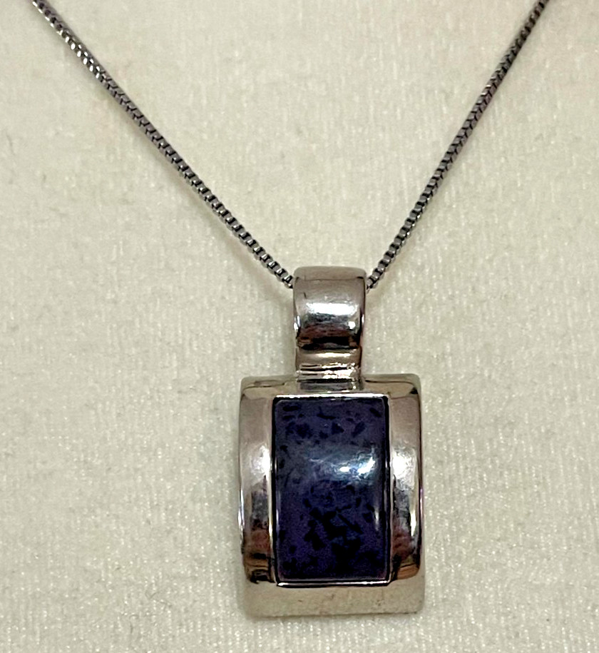 Vintage Silver Tone Lia Sophia sodalite stone pendant Necklace