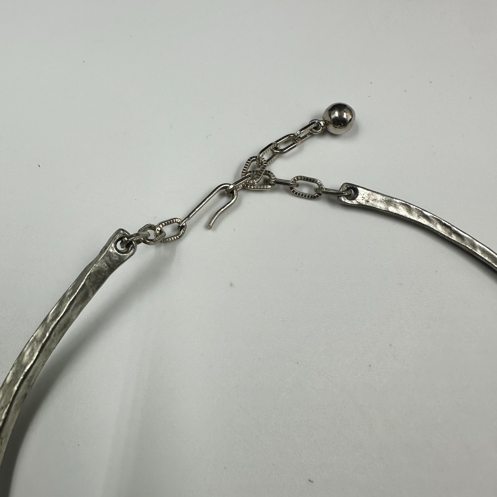 Vintage Robert Zentall Choker Necklace Silver Tone Hammered Modernist Pendant