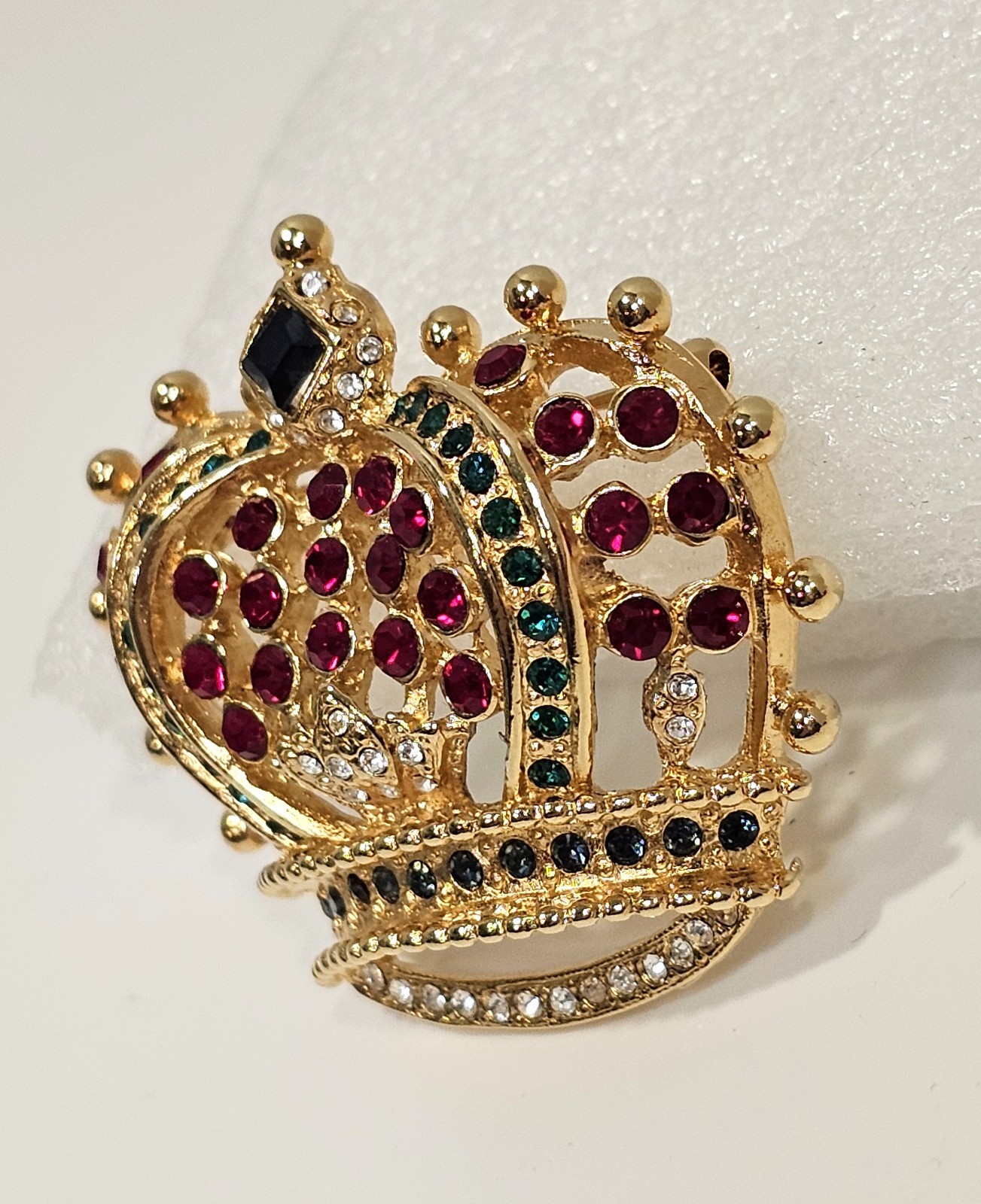 Kenneth Jay Lane crown brooch multicolor signed KJL with red pouch