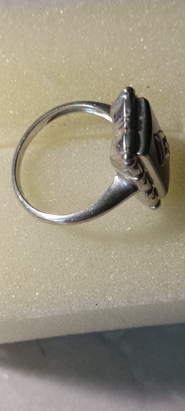 Vintage ESTATE 10k White Gold Onyx & DIAMOND Ring–Size 5