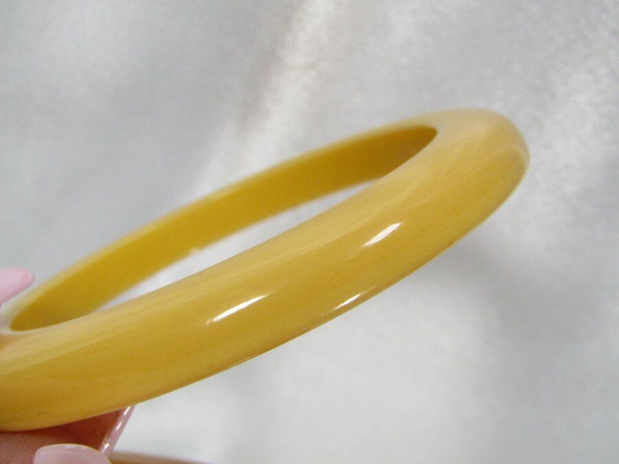 Vintage Bakelite Lot of 6 Pcs 4 Bangle Bracelet Some Carved Hoop Earrings Ring