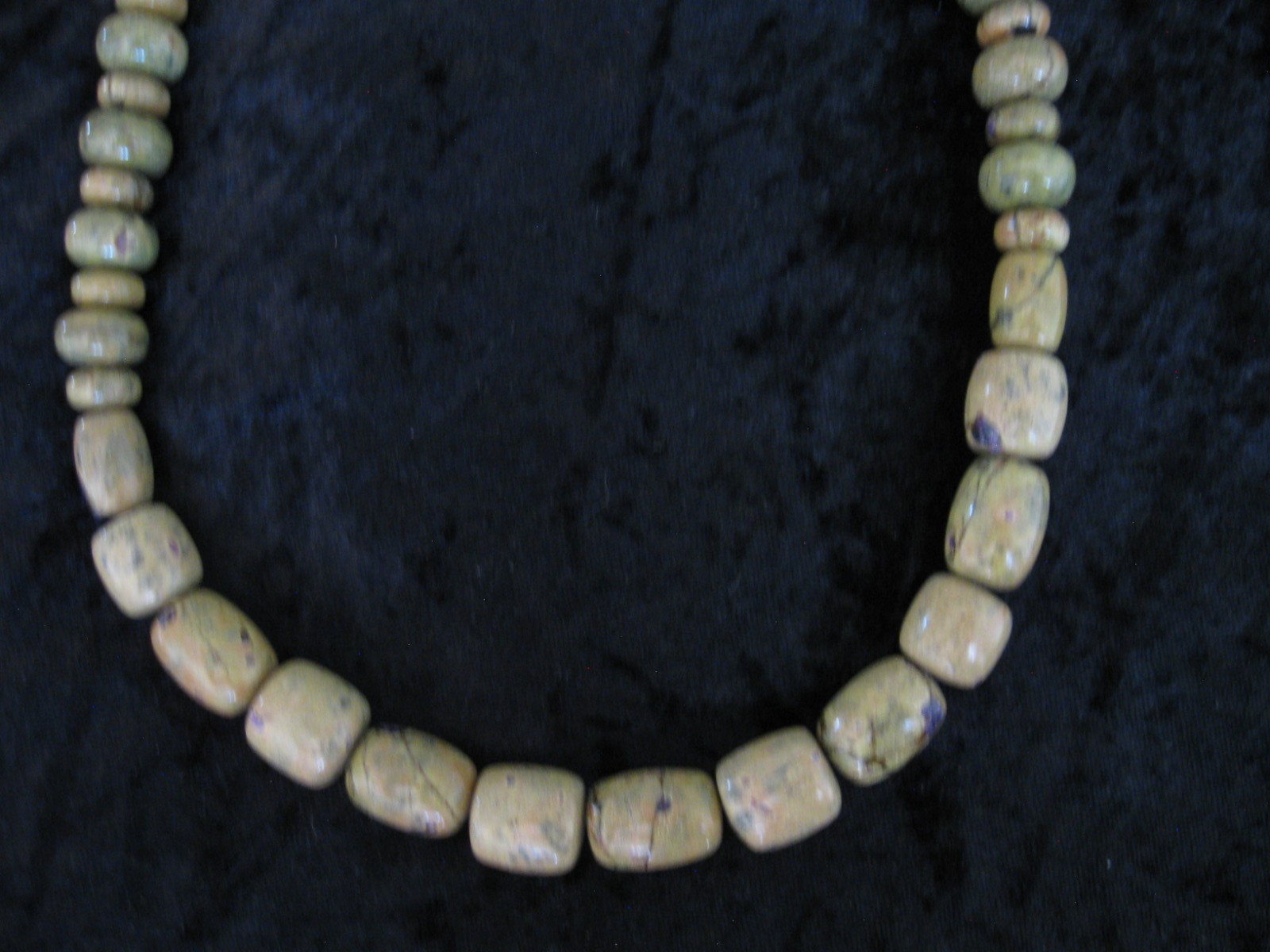Vintage Russian Serpentine Variable Bead Sizes Beaded Necklace/Silver Clasp 31″