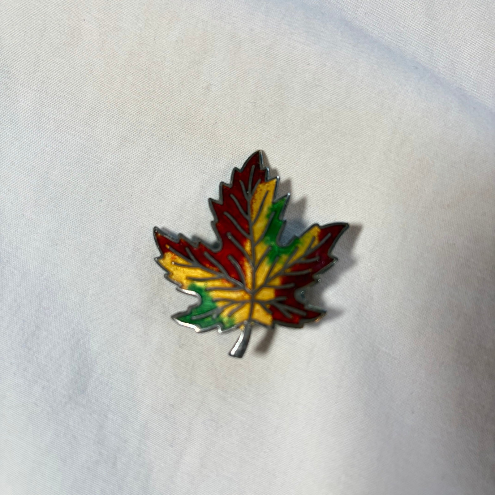 VTG Sterling Silver multicolor enamel leaf brooch, pin. Autumn, fall, decorative