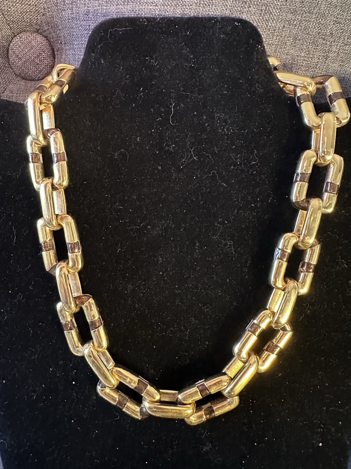 Vintage St John Necklace Chunky Gold Tone Chain Reversible White & Brown Enamel