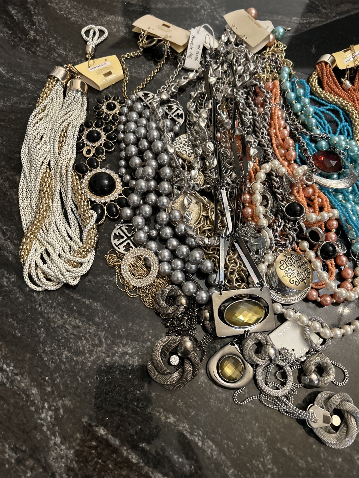 17 Piece Vintage To Modern FASHION JEWELRY Lot All Wearable!! #6