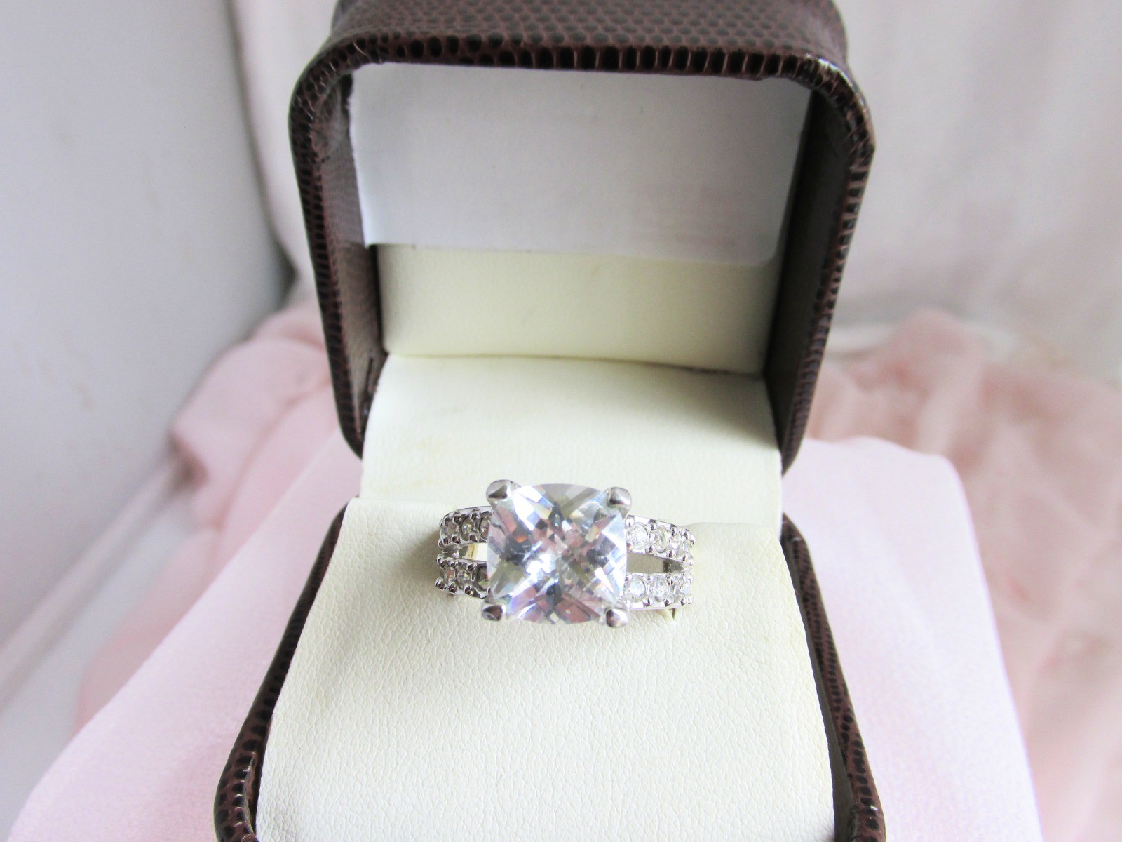 Beautiful Cushion Cut 3ct CZ Ring Split Shoulders Shiny Silver Plate Size 6