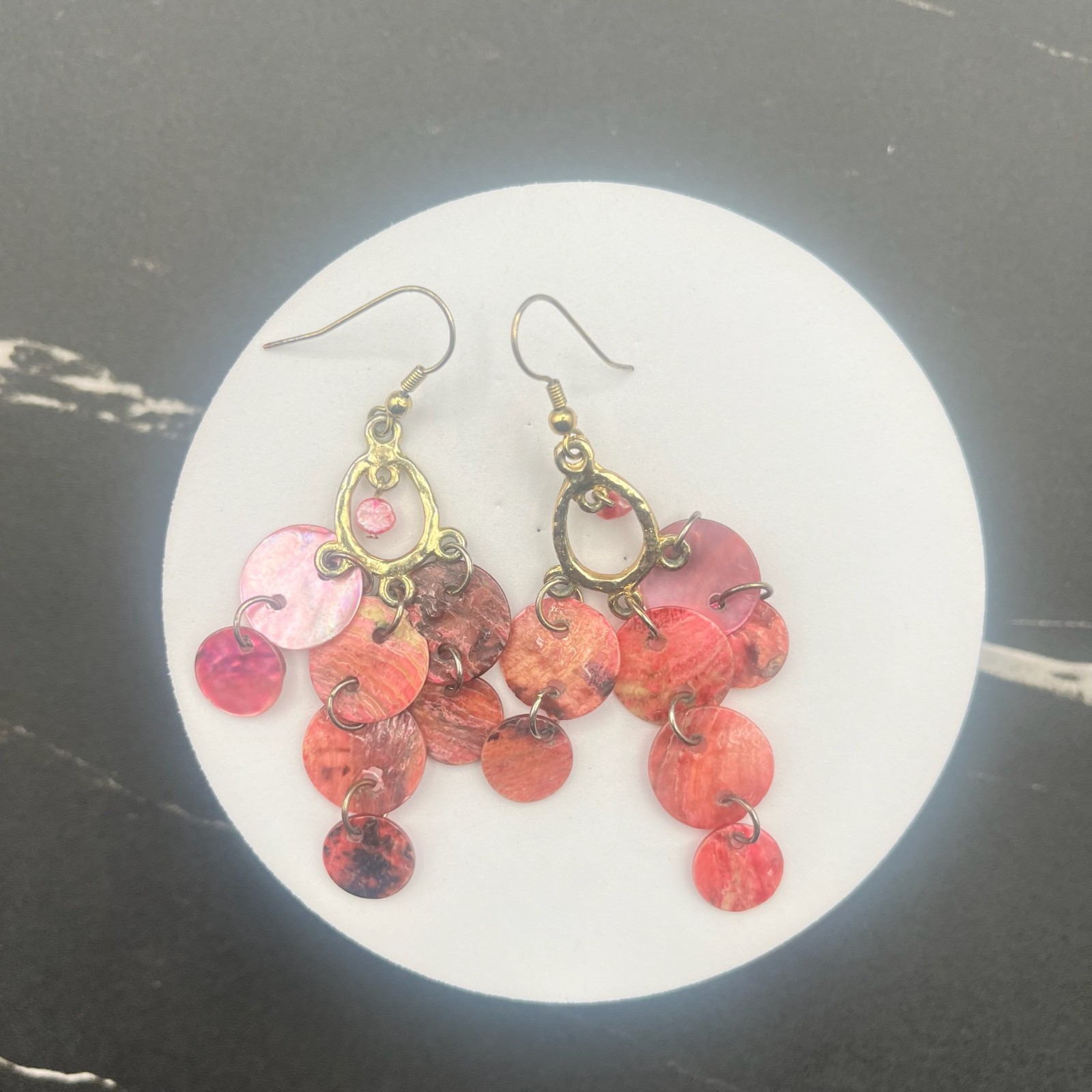 Vintage Y2K Dyed Shell Disc Chandelier Earrings Dangle Boho Fish Hook Jewelry