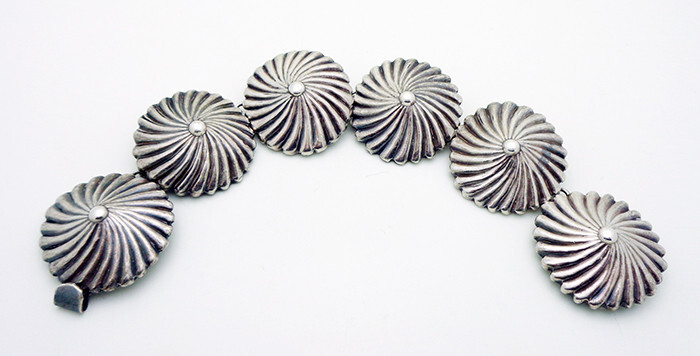 Los Castillo Mexico 7″ Sterling Silver 1-1/8″ Diameter Link Bracelet 50 Grams