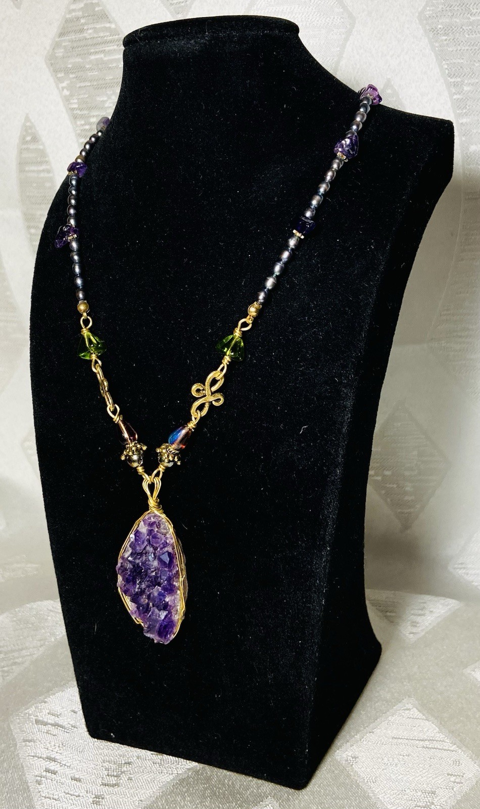 Vintage Amethyst Druzy Pendant Necklace Peacock Pearl Beaded Artisan Boho 18”