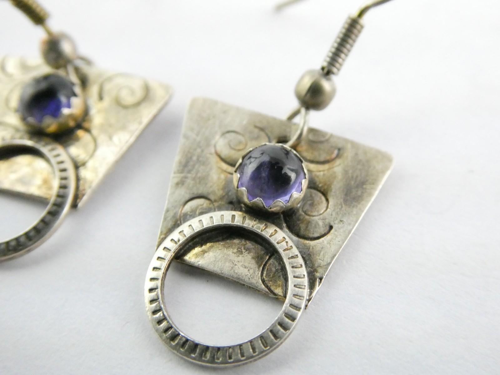 Vintage Sterling Silver Artisan Mixed Metals Iolite Hook Earrings 4.3g 1.25 Inch