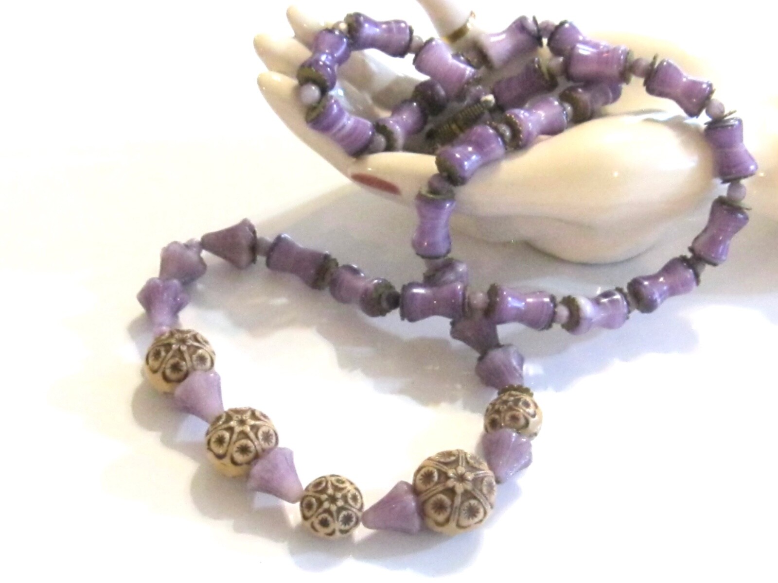 NEIGER BROS ANTIQUE ART DECO CZECH GLASS BEAD NECKLACE RARE PURPLE TAN FLORAL