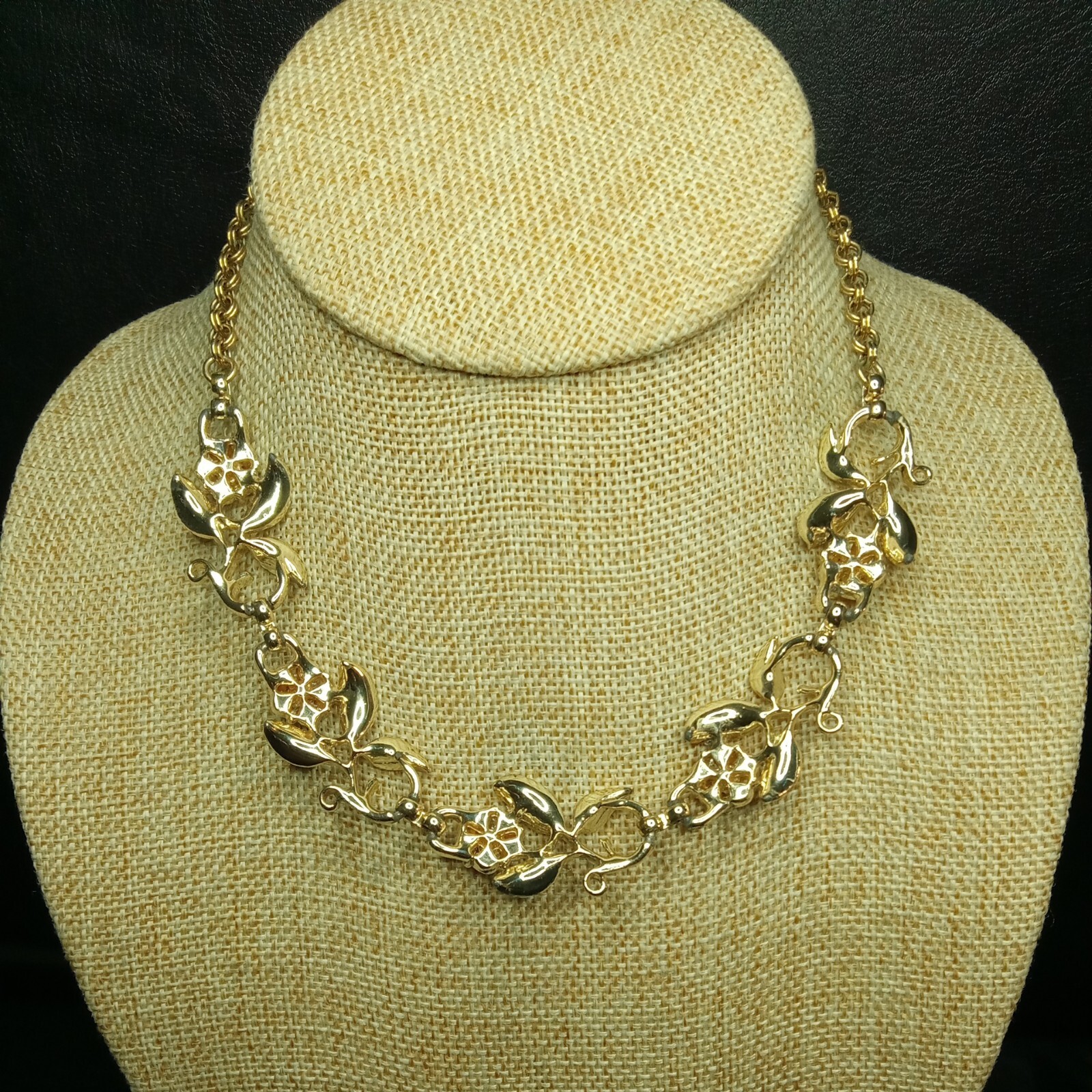 Vintage Faux Topaz And Clear Rhinestone Flowers Leaves Necklace. 6526