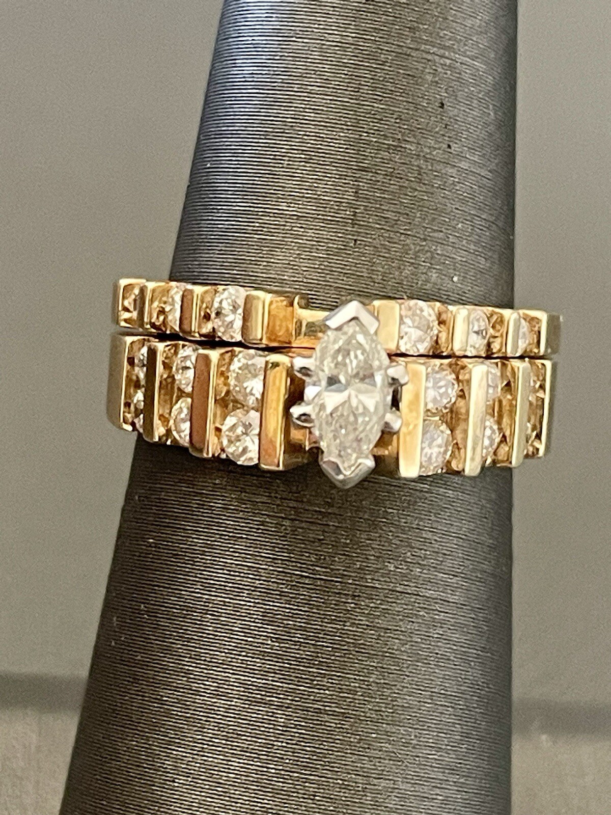 14KT Y/Gold 1.02CTW Diamond Engagement Ring & Diamond Band Set. Size 6.25(S280)