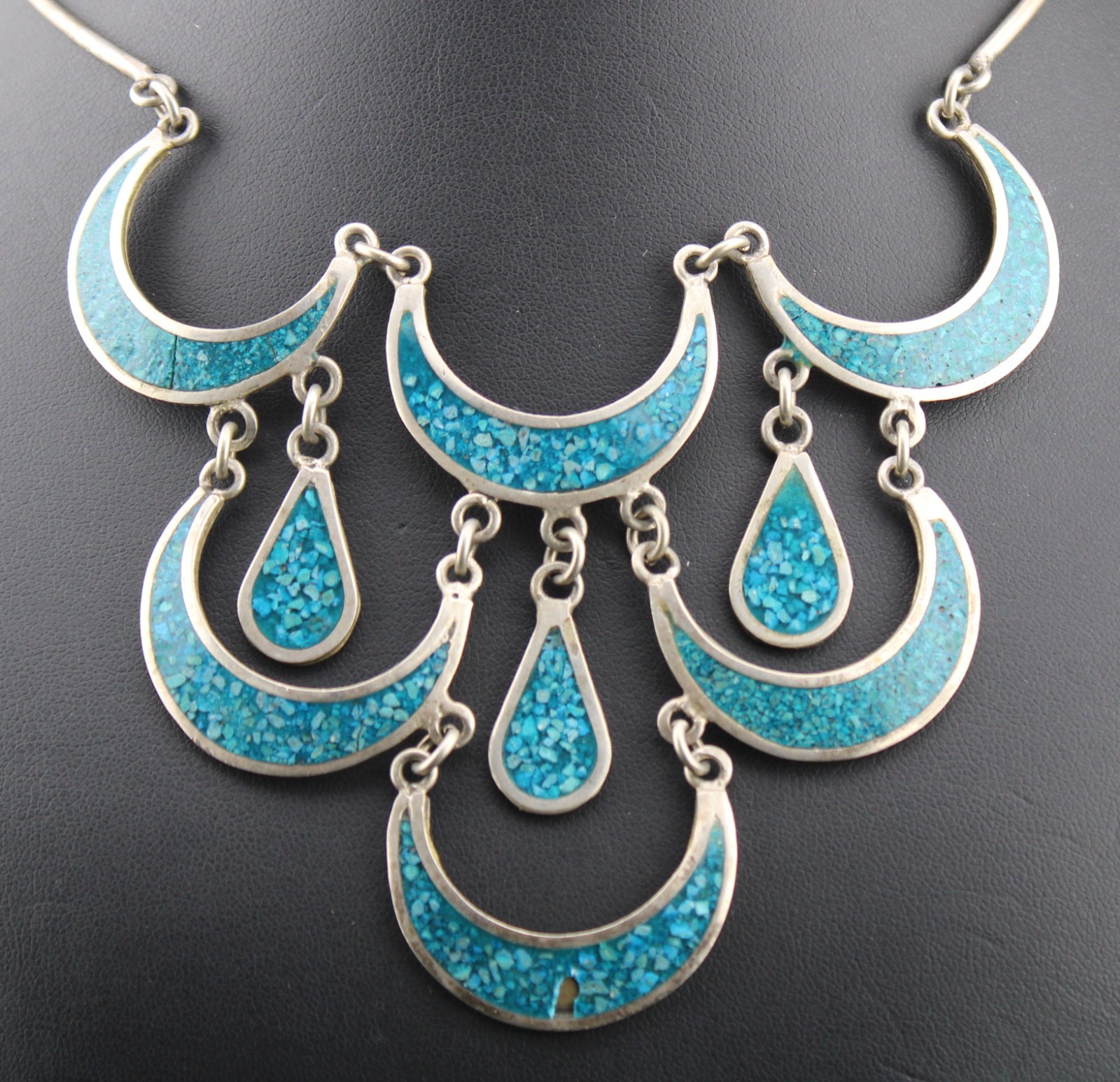 Vintage Turquoise Chip Inlay Mexico Nickel Silver Moon Chandelier 14″ Necklace