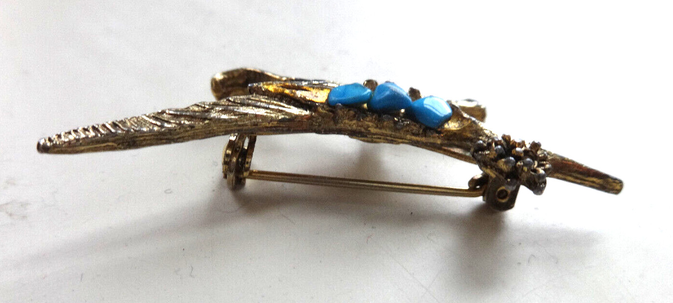 VTG ROADRUNNER BROOCH PIN TEXTURED GOLD TONE TURQUOISE STONES MISSING EYE GUC