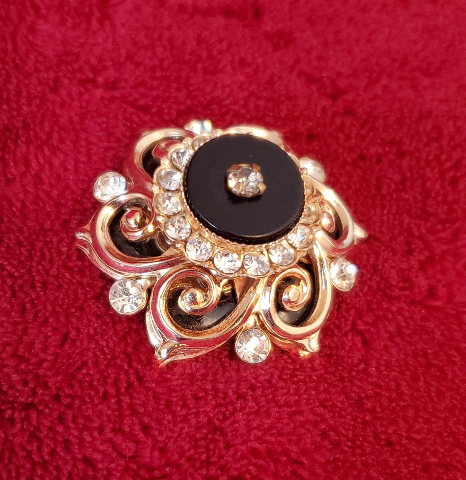 VINTAGE BLACK ONYX BROOCH WITH FAUX DIAMONDS-TIMELESS PIECE!!