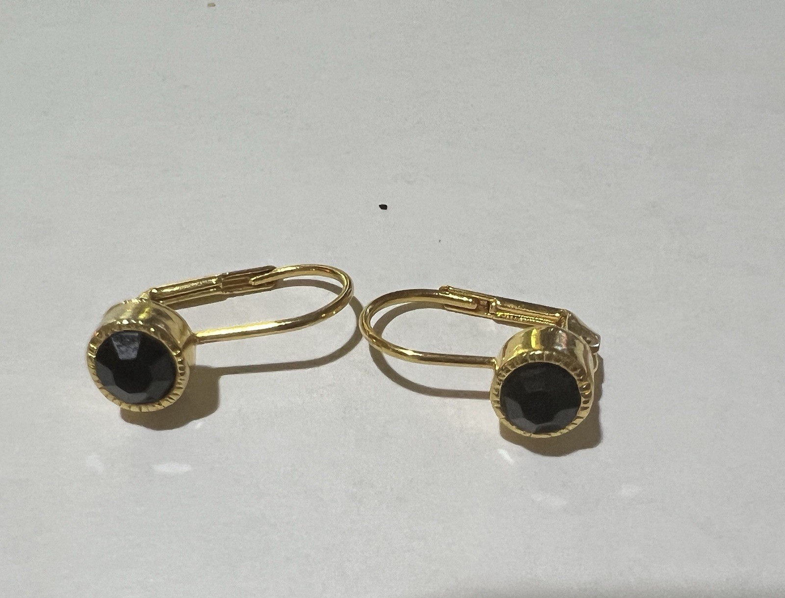 Black Gold Flat faceted Gem Beaded Gold Tone Leverback Earrings 2″