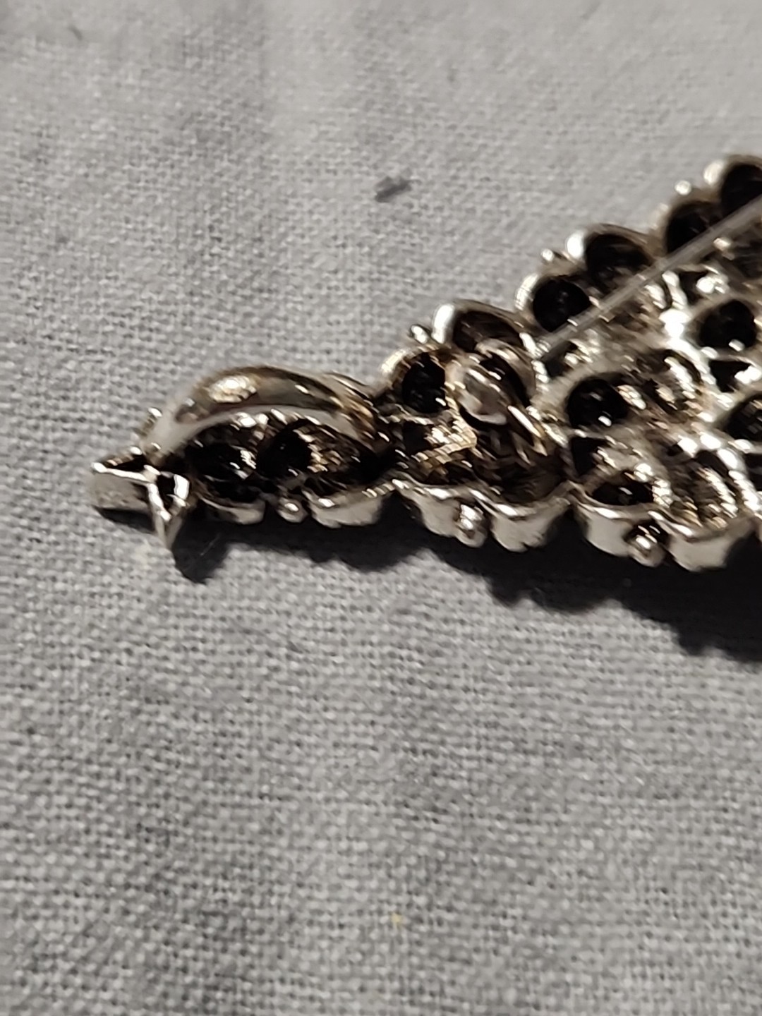 Christmas Tree Brooch/Pin/Pendant Matching Silvertone Peirced Earrings Vintage