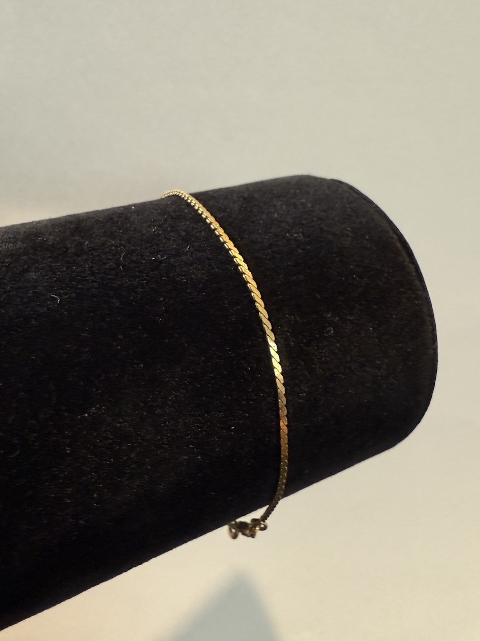 Vintage Monet Gold Tone Chain Bracelet Sister Clasp Signed 6.5″
