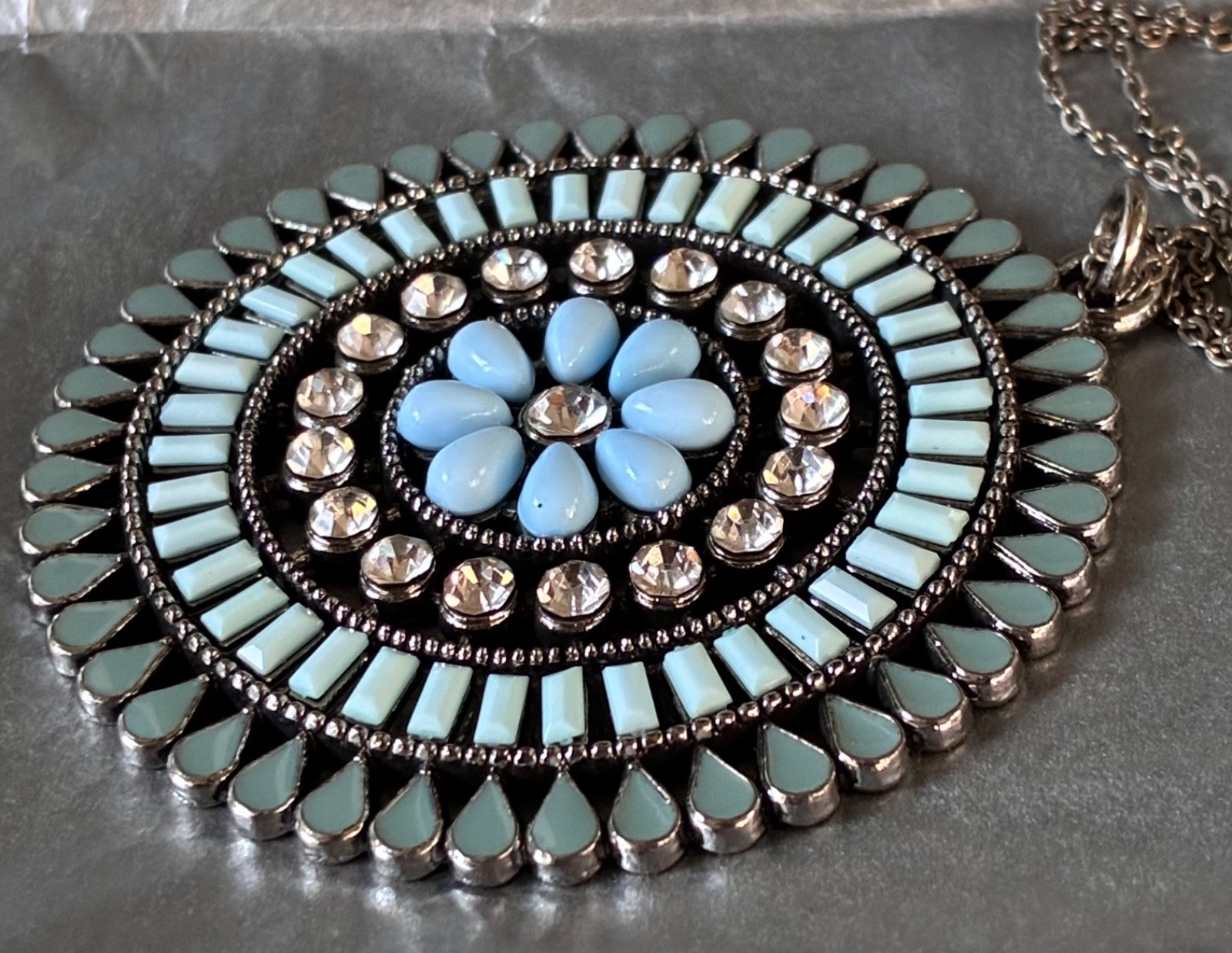 Vintage Zuni Inspired Necklace w/ Round Floral Pendant Blue Teal Rhinestones 17″