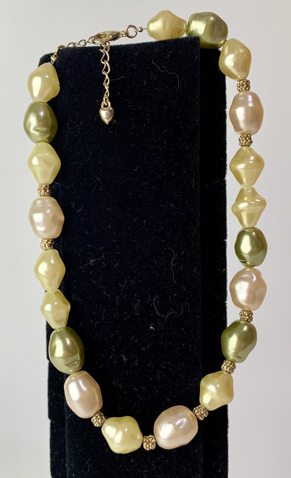 Vintage Faux Large Baroque Pearl Adjustable Choker Necklace – 15 to 17 in