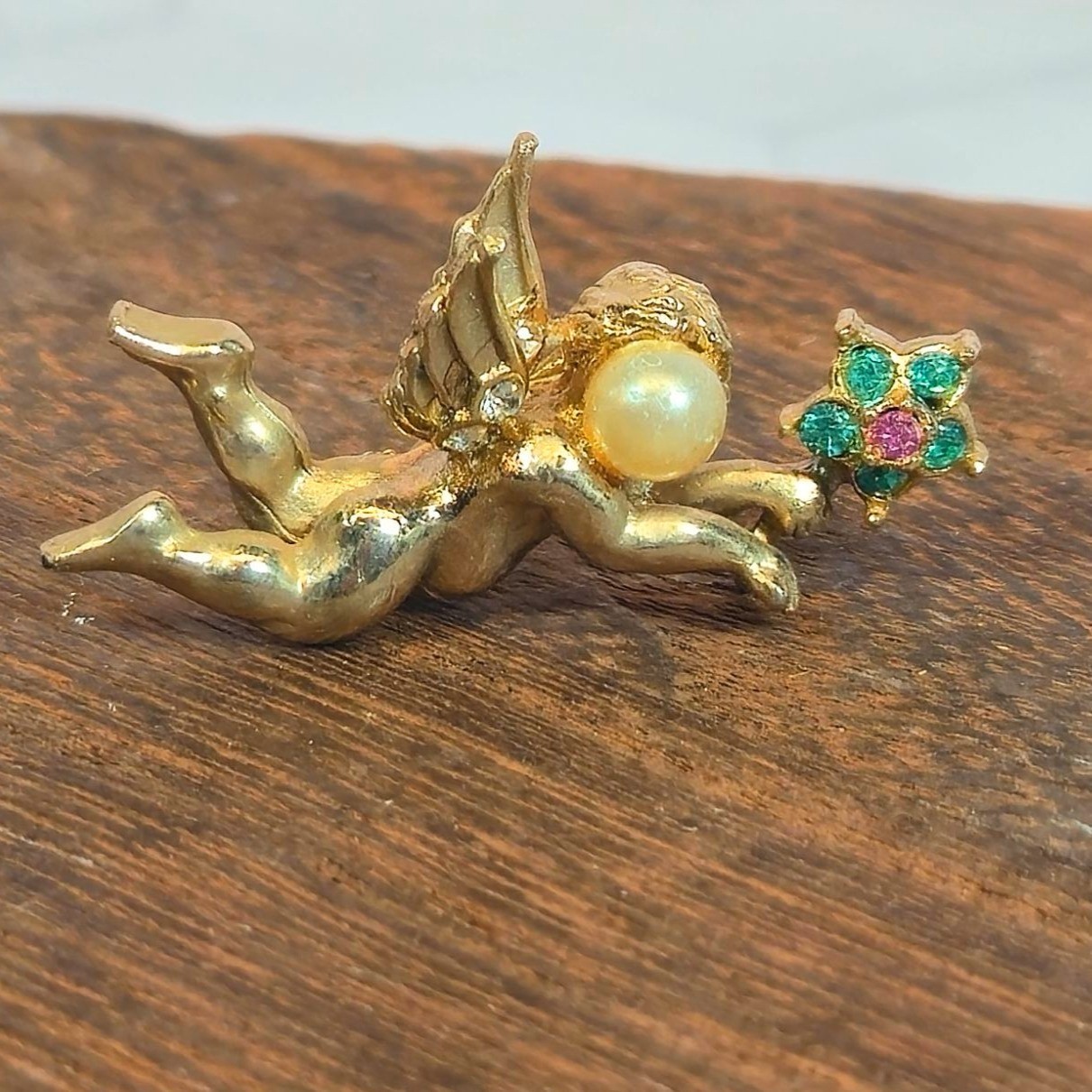 Vintage Coro Angel Brooch Gold Tone glass Rhinestone Flower cherub Mini pin