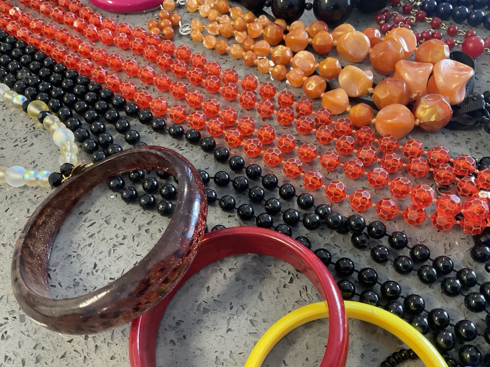 Vintage Modern-Plastic Jewelry lot 50 Mixed Estate Wear resale Crafting