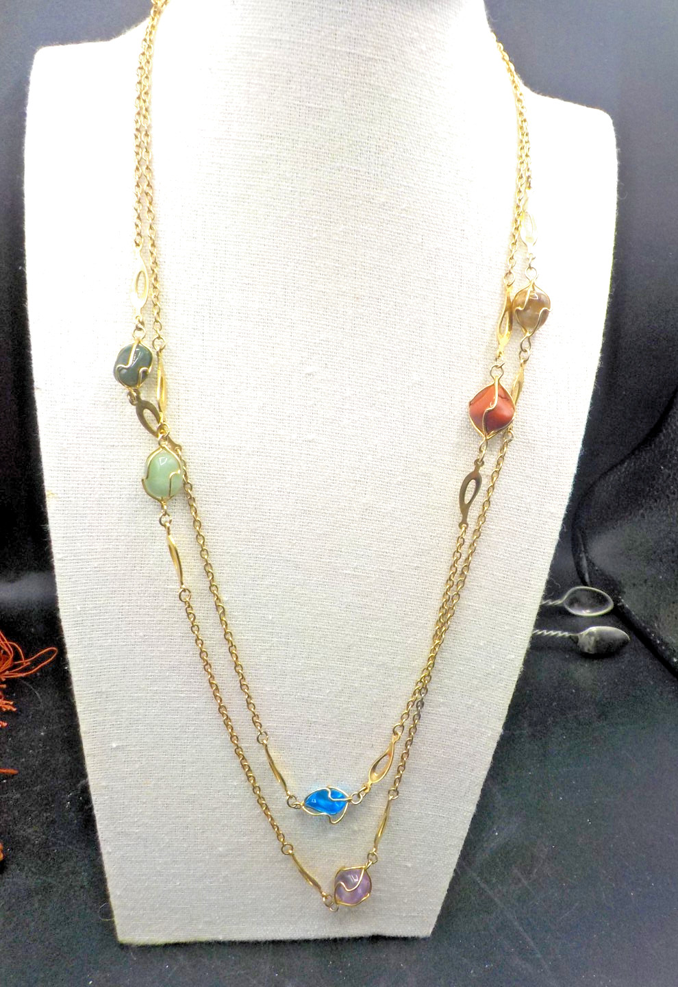 Vintage Gold Tone Wire Wrapped Multicolor Quartz Bead Necklace 48″ chain length