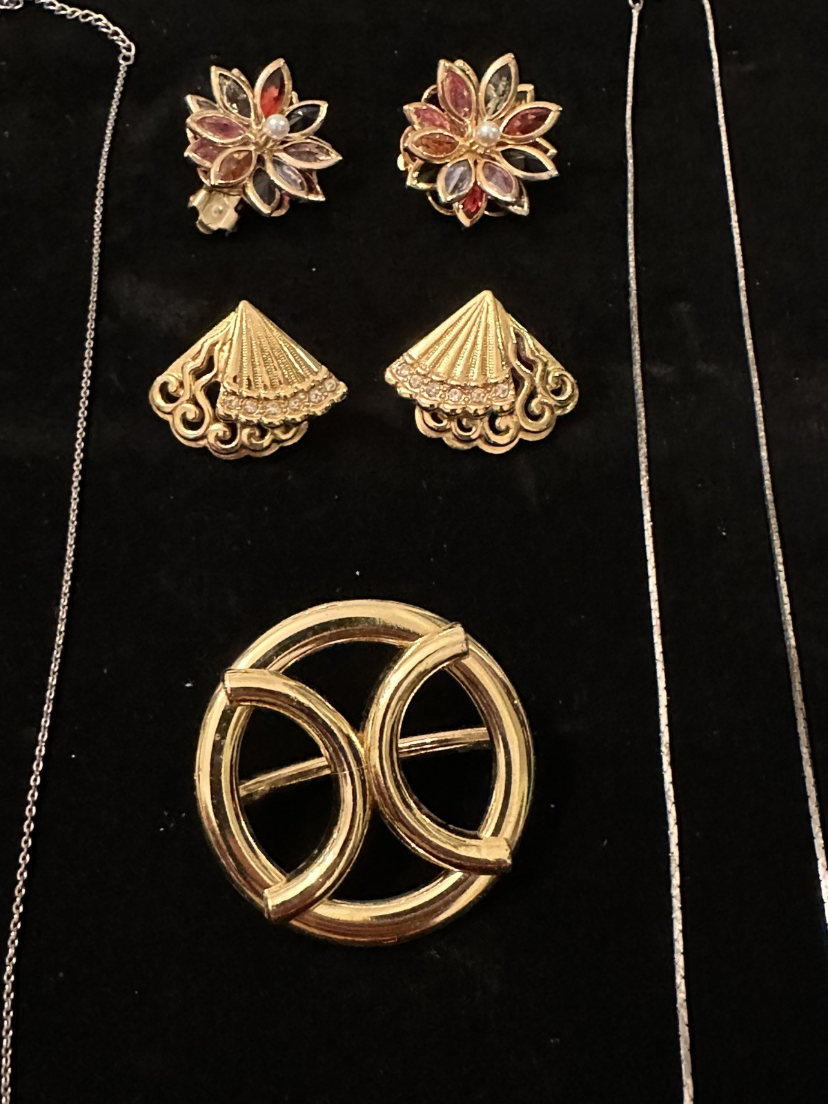 Vintage Costume Jewelry ALL WEARABLE used Lot Some Signed