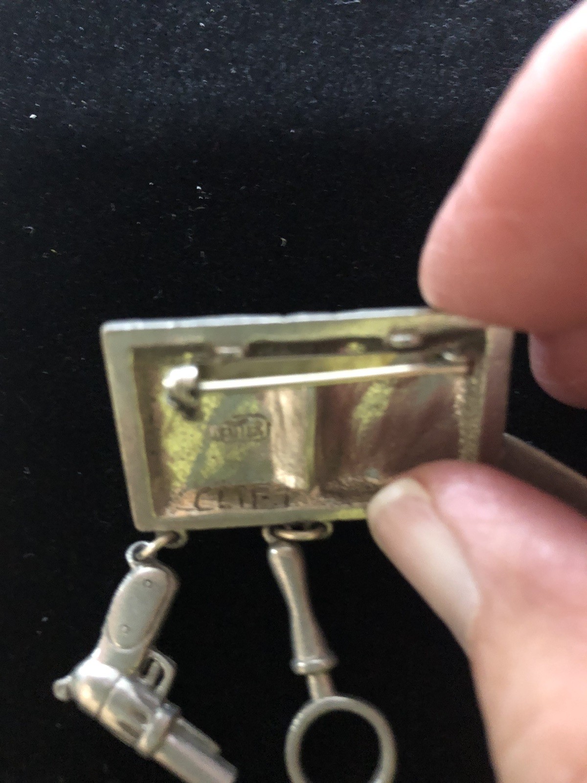 VTG. SILVER TONE PEWTER CLIFT DARK & STORMY NIGHT BOOK BROOCH 1.5″