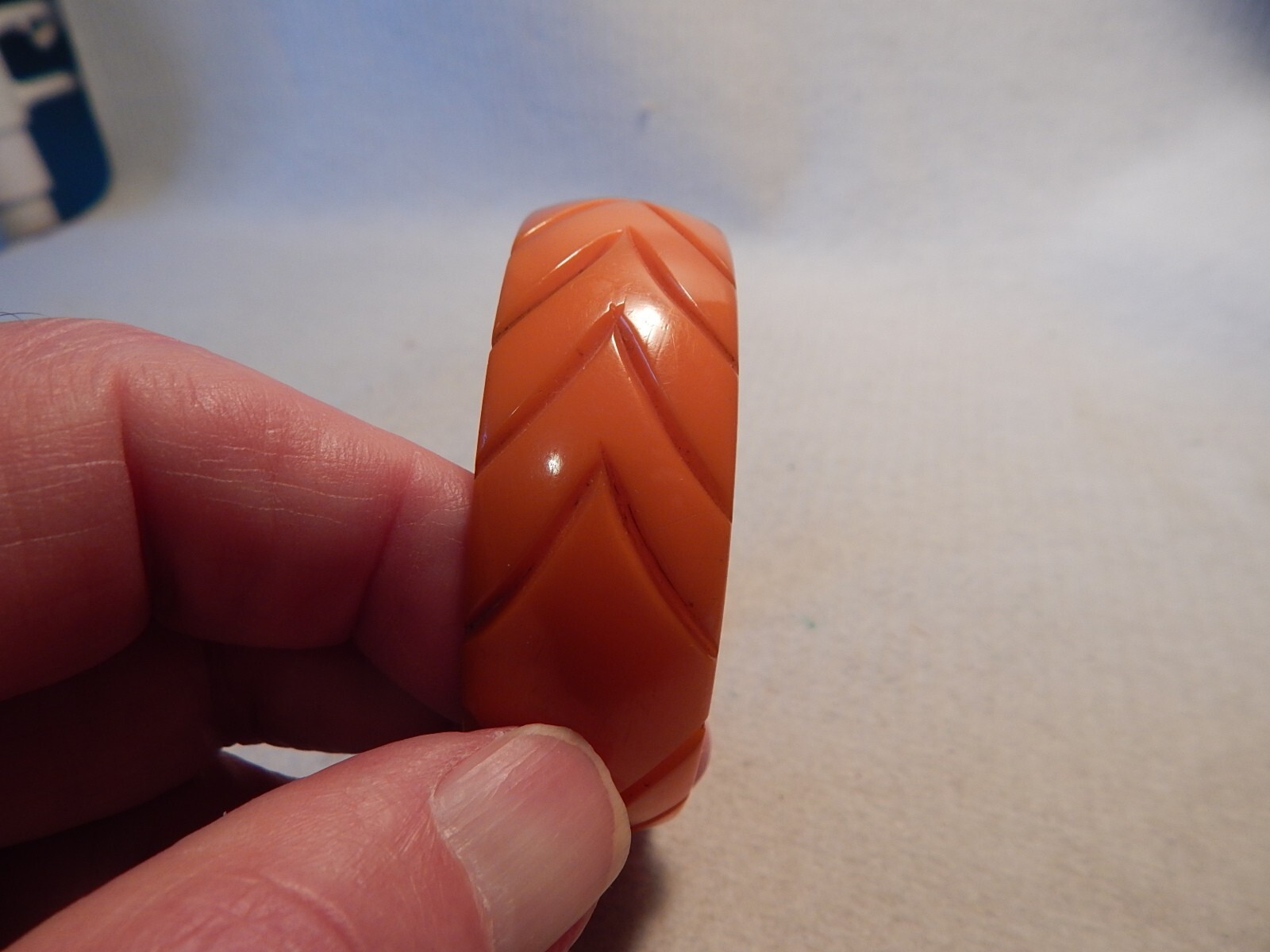 VTG 1930S TO 1950S BUTTERSCOTCH BAKELITE BRACELET CUFF CARVED 7/8 WIDE ESTATE