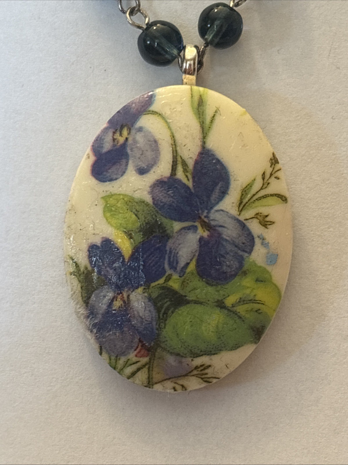 Vintage Violet Flower Decoupage Pendant Necklace Blue Beaded Cottagecore 16”