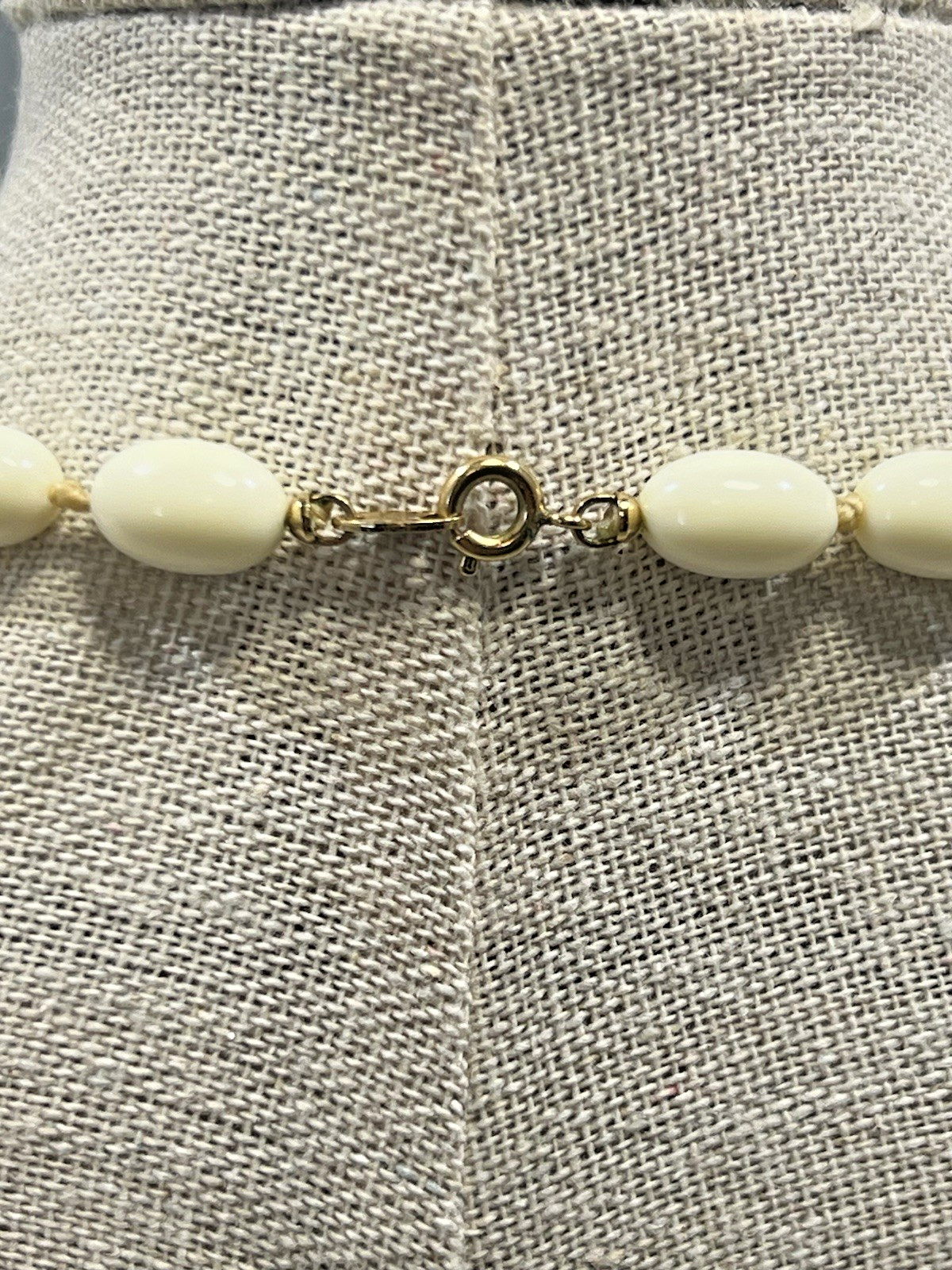 VTG 1960s Trifari Graduated Off White Ivory Oval Beads Knotted Necklace 30″ Long