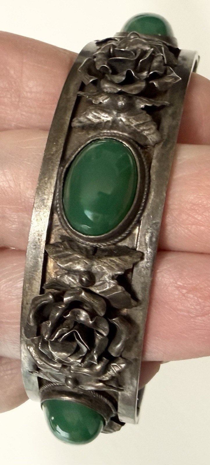 1930s BAUSI BRUNO Italy 800 Silver Chrysoprase 3D Roses Hinged Bangle 44g