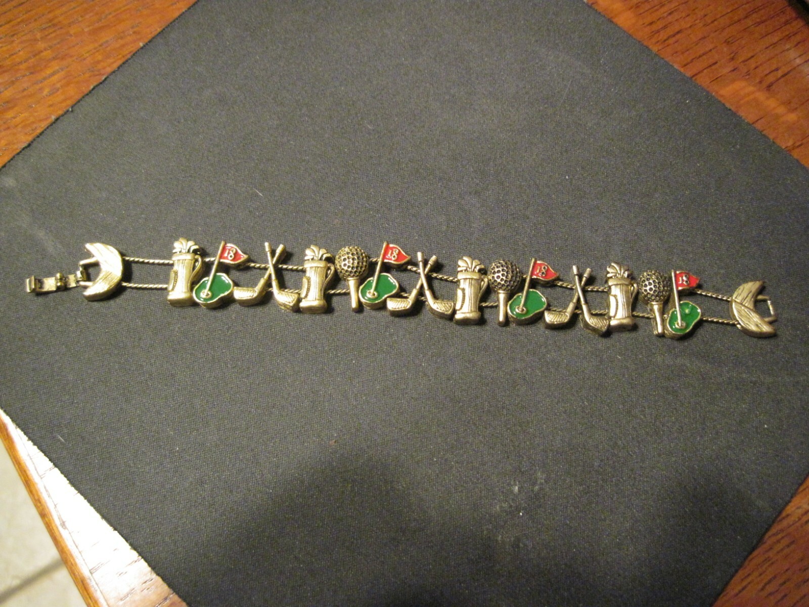 LADIES VINTAGE GOLF CHARM BRACELET -14 CHARMS – DOUBLE SLIDE 7 1/4 “