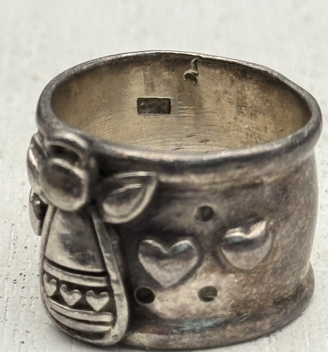 Vintage ANGEL heart Sterling Silver 925 band 9.64G / Sz 7