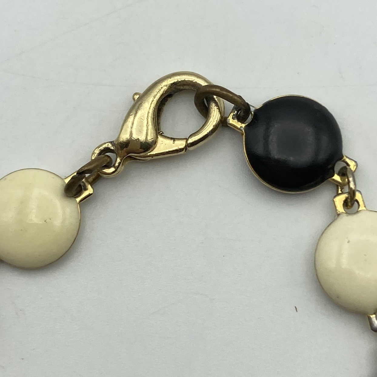 Vintage Gold Tone Black Ivory Enamel Round Disc Layering Strand Necklace 24″