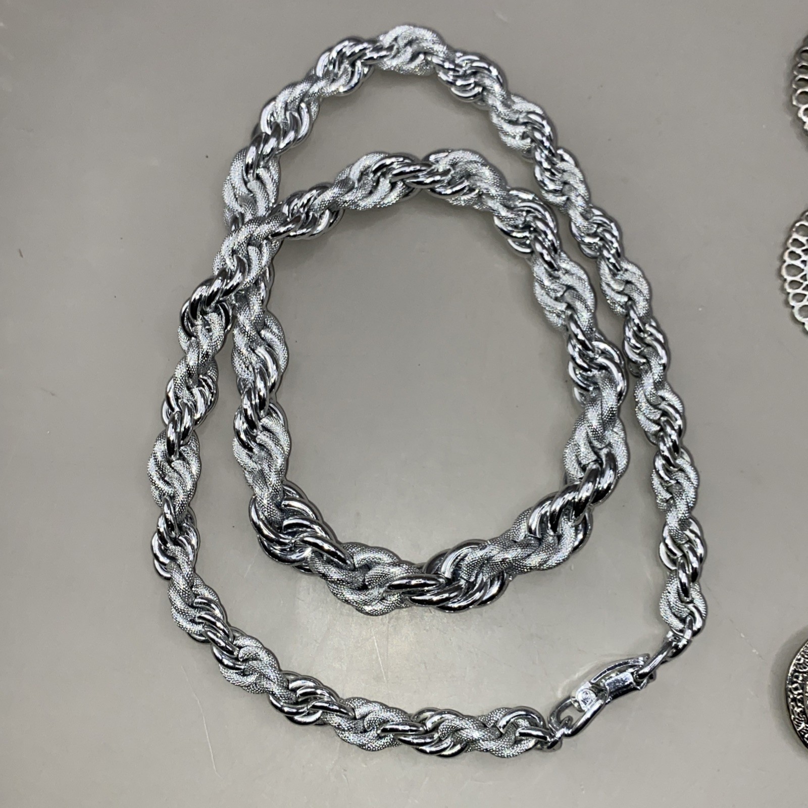 4 VTG Silver Tone Necklaces + Earrings Filigree Medallion Stella & Dot Rope GLAM