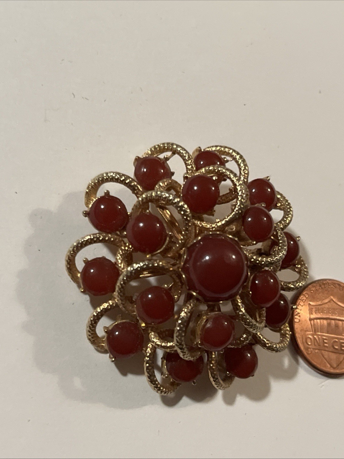Vintage Sunburst Flower Swirl Brooch Pin Carnelian Goldtone 2” Multi Stone Retro