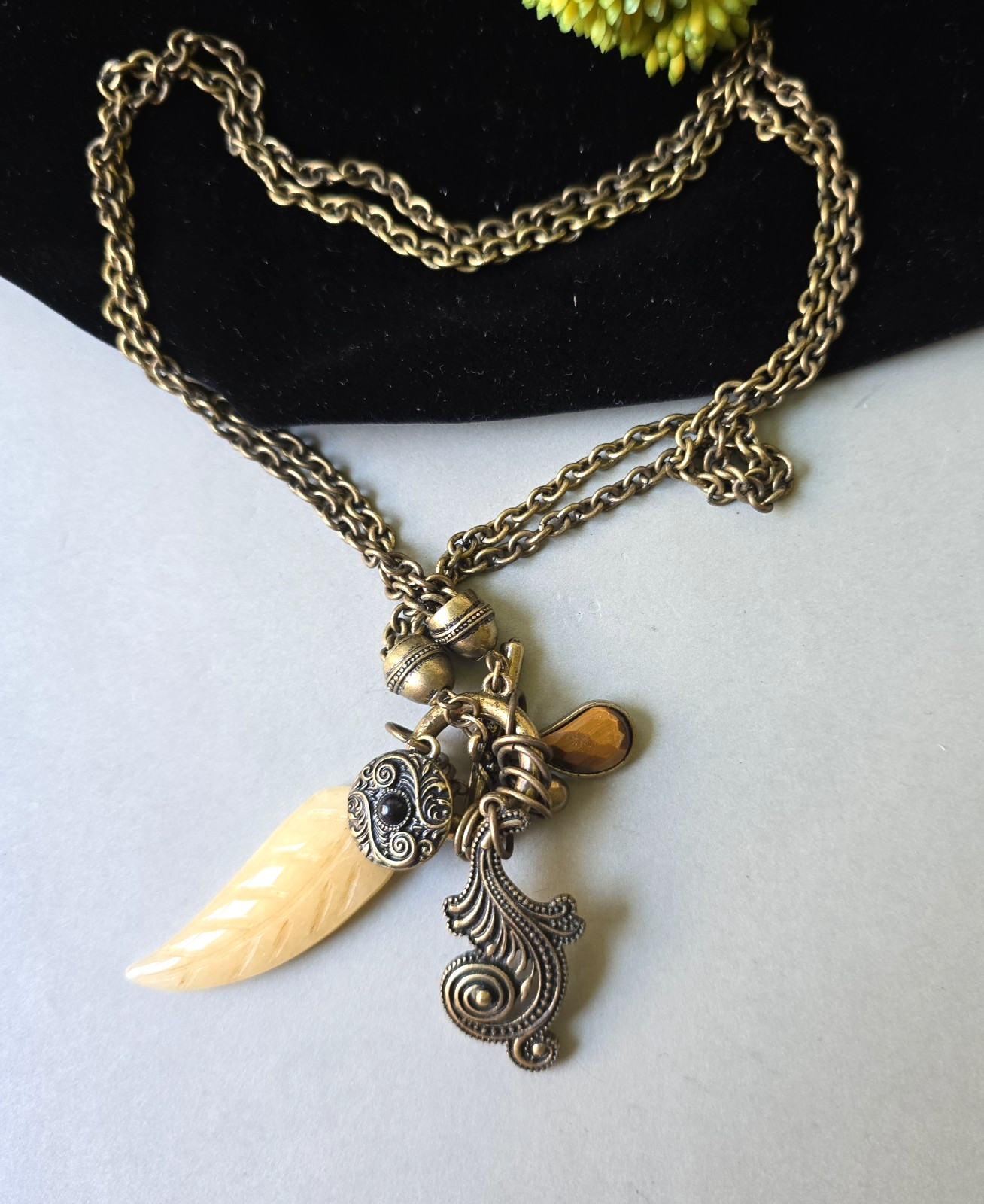Vintage 90s Bronze Tone Dangle Charms Pendant Etruscan Style Chain Necklace 17″L