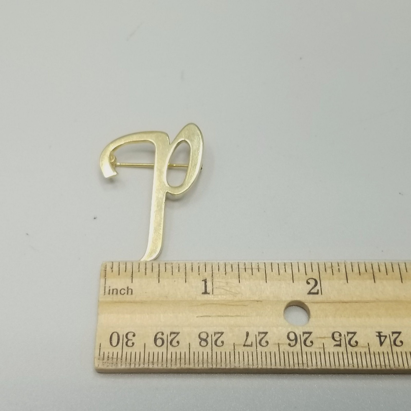Vintage Letter P or D Monogram Brooch Gold Tone Letter Initial Lapel Pin