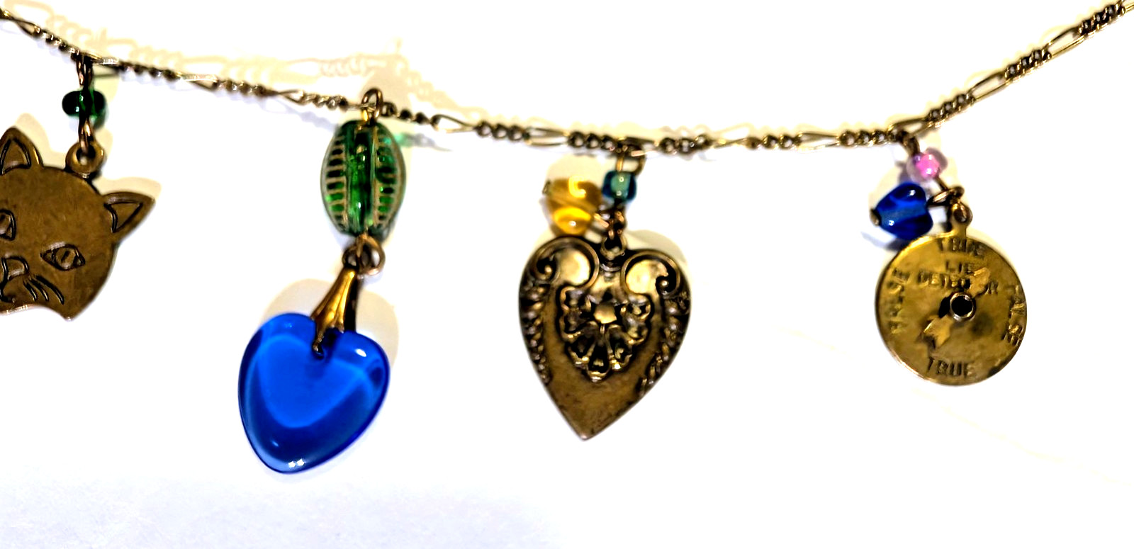 VTG GLASS WORKS STUDIO 30″ Dangling Charm Necklace 20 Dangles Hearts & Cats 😽 ❤